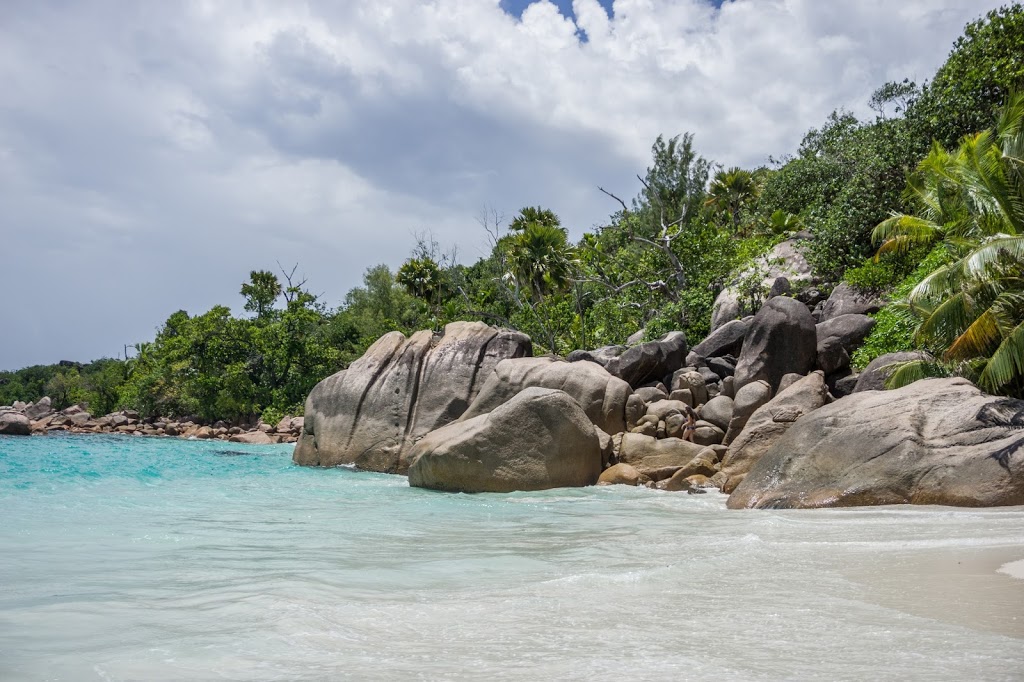 rajska plaża wyspa Praslin Seszele rajska plaża wyspa Praslin Seszele